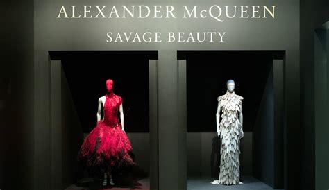 alexander mcqueen v&a exhibition.